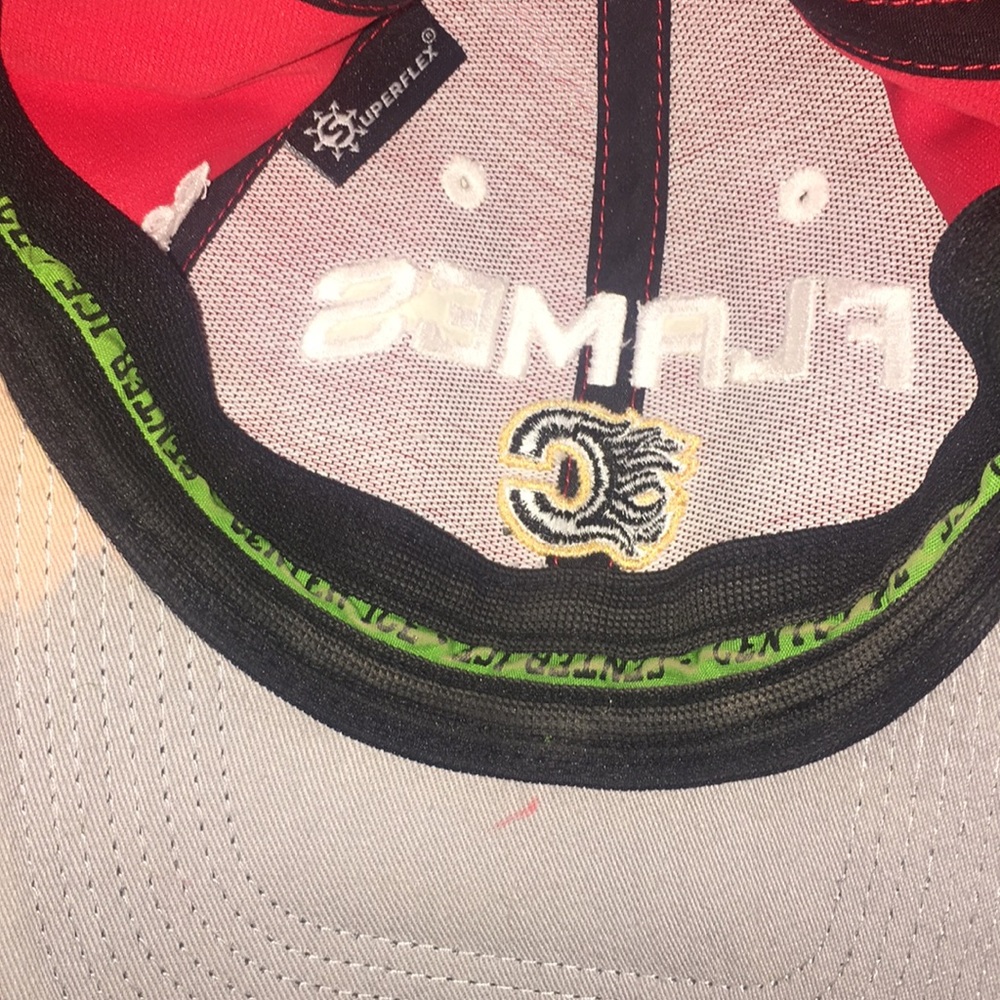 Calgary Flames Cap - Picture 5 of 6